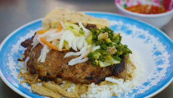 45 Years Old Of The Broken Rice Restaurant in Saigon