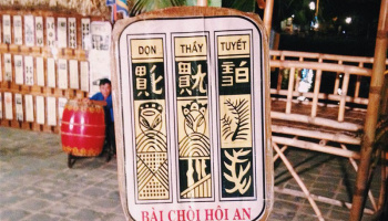 Bai Choi Game In Da Nang Vietnam